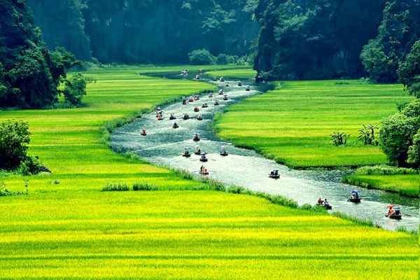 Top-Vietnam-Tourist-Attractions